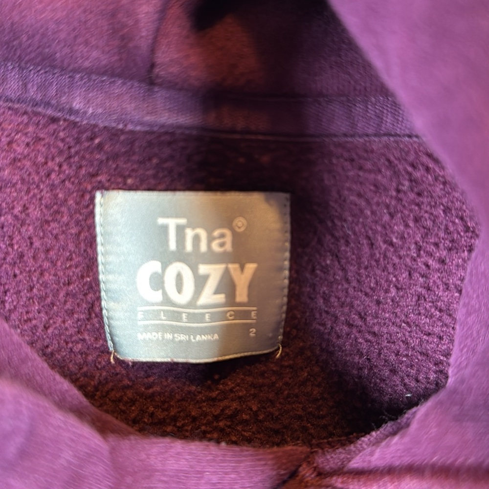 Aritzia TNA Cozy Fleece Hoodie size 2 - Picture 4 of 4